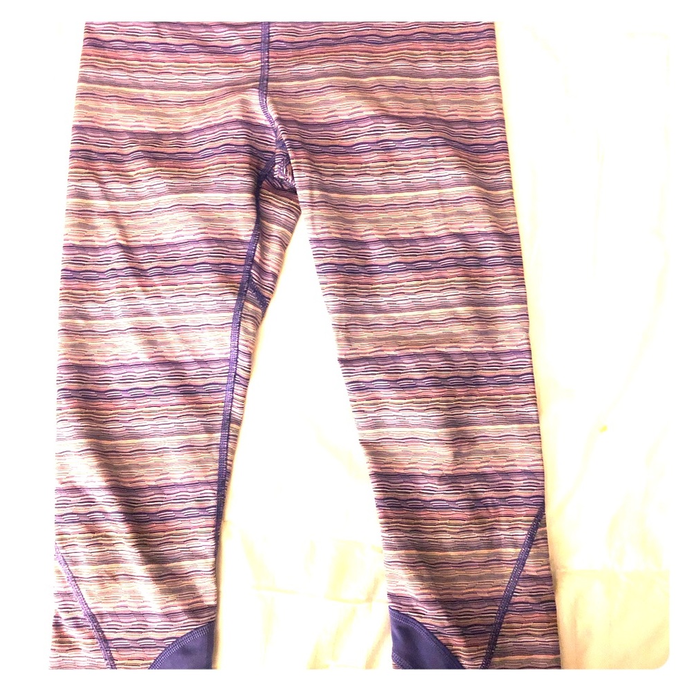 Lululemon Crop Athletiica Leggings Size 2